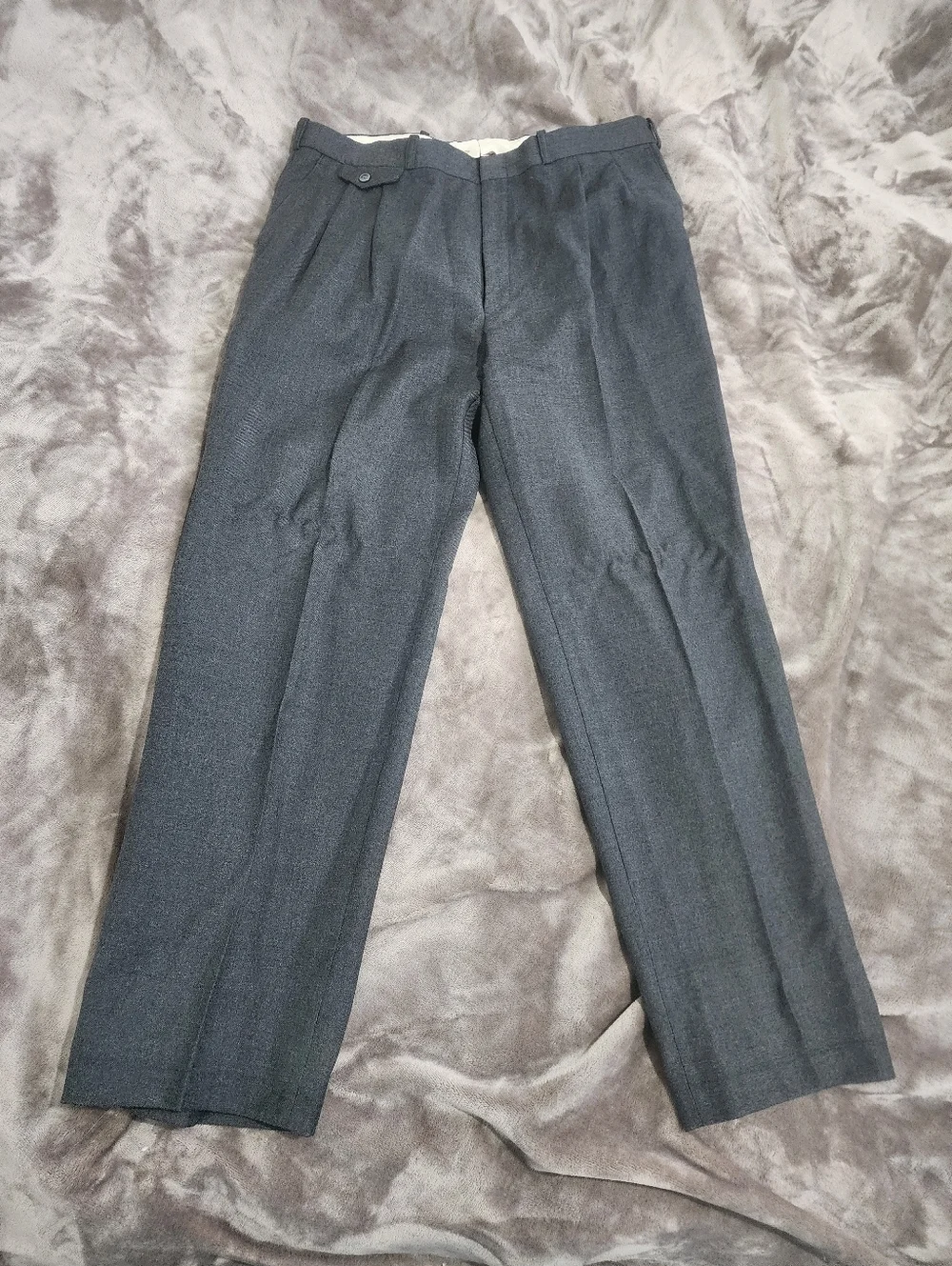 Classic Men's Gray Wool Dress Pants - Picture 1 of 3
